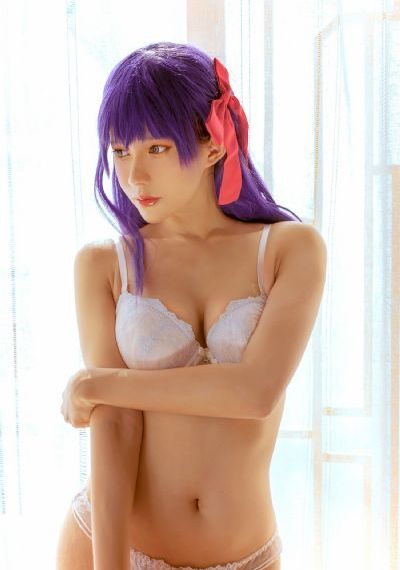 裙子里面是野兽免费观看
