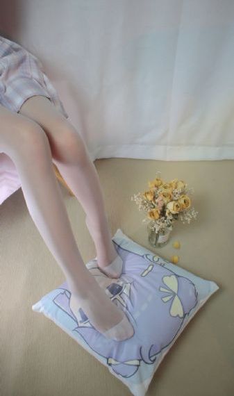 两乳房又高又大