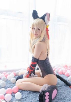 俄罗斯美女与动交zoz0