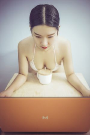 免费看女生