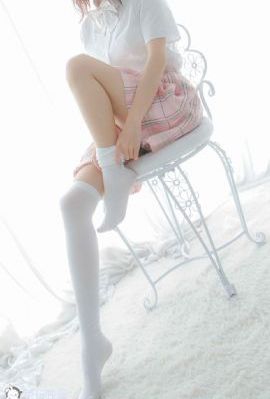 变成黑皮肤女孩和朋友在一起